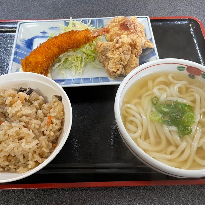 女性うどん定食(大助うどん 川津店)