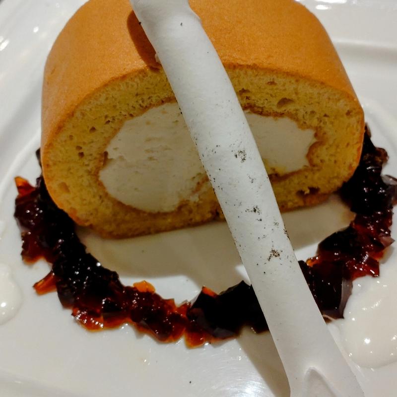 東京駅珈琲ロール(珈琲茶館　集 新宿店 )