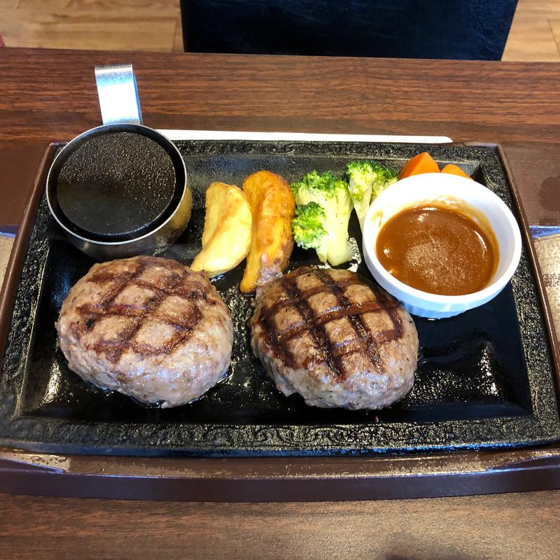 ビーフ100%粗挽きこぶしハンバーグ(ステーキガスト 三郷谷口店)