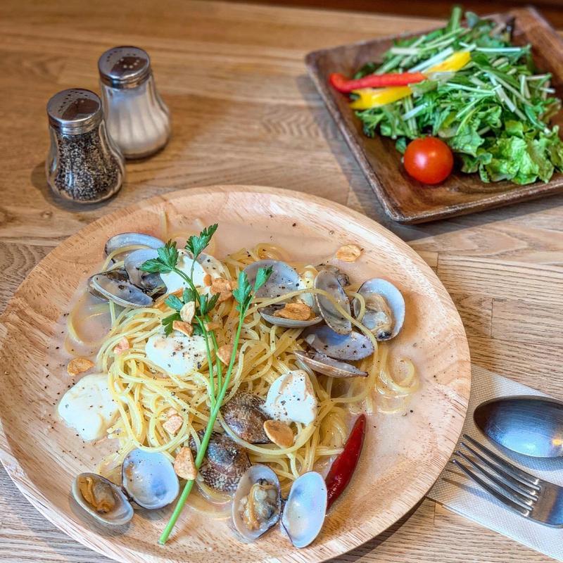 あさりと2種cheeseのレモンガーリック(5 waters cafe)