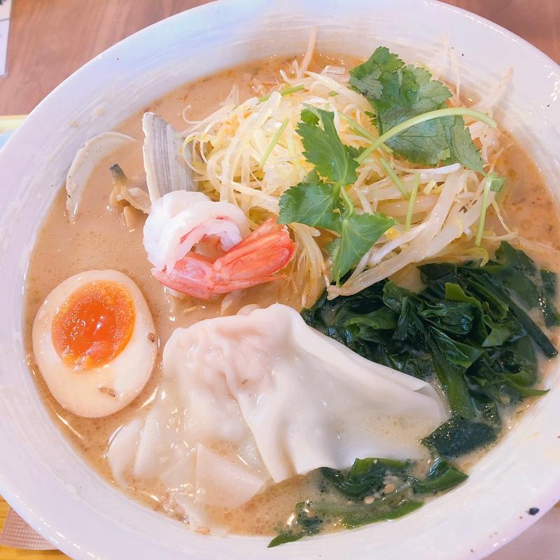 (魚骨ラーメン専門店うしおや)