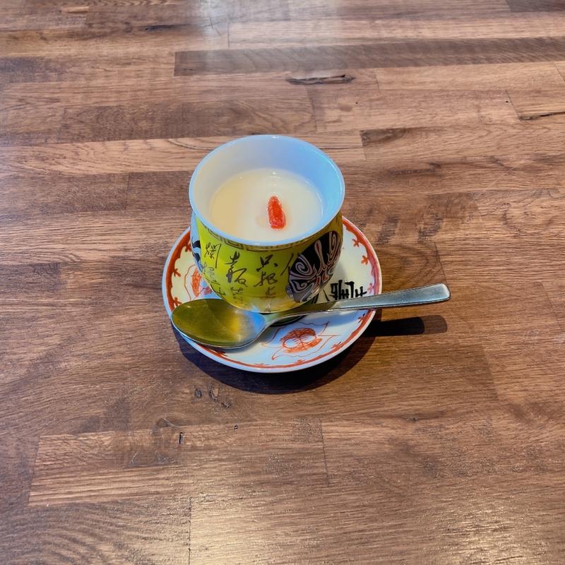 杏仁豆腐(中国菜 一帆風順（イーファンフンスン）)