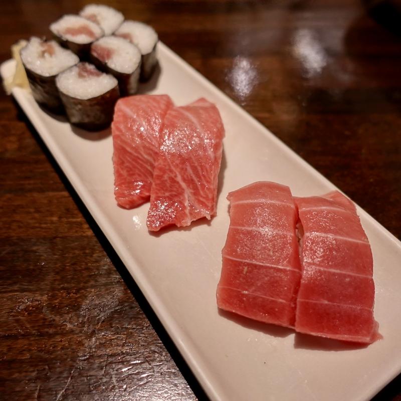 まぐろ寿司(セット)(ひとし 石敢當店 )