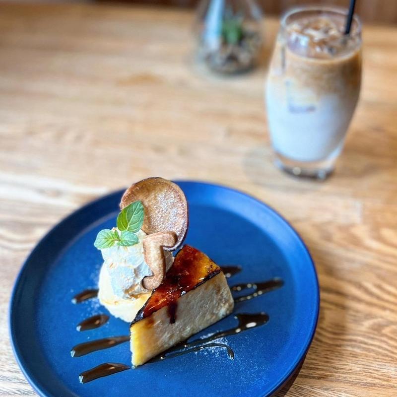 ブリュレスイートポテトCake(5 waters cafe)