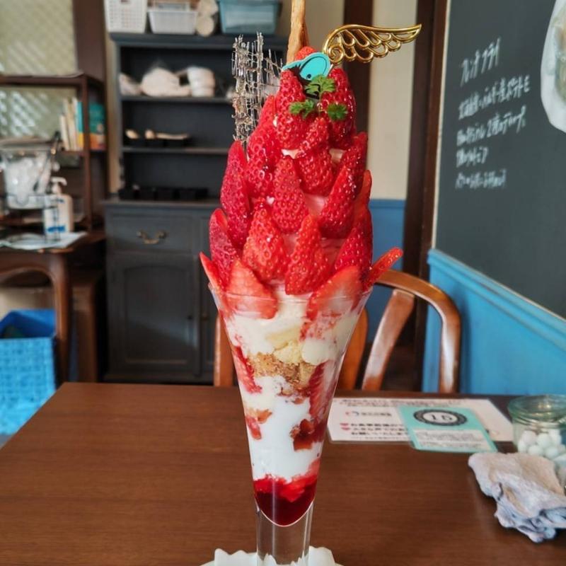特撰プレミアムいちごのparfait(カフェドリオンブルー)