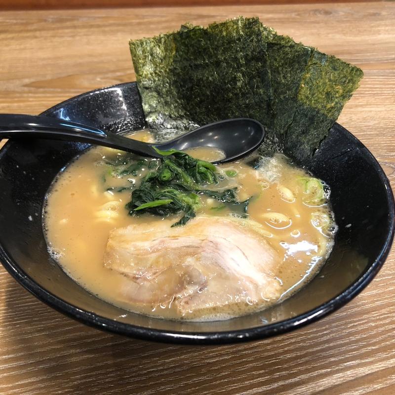 ラーメン(横浜家系ラーメン銀家 大和店)