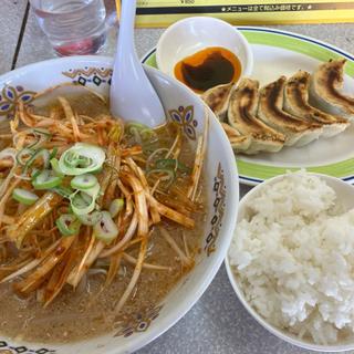 みそネギラーメン+餃子半ライス(麺屋☆めん吉)