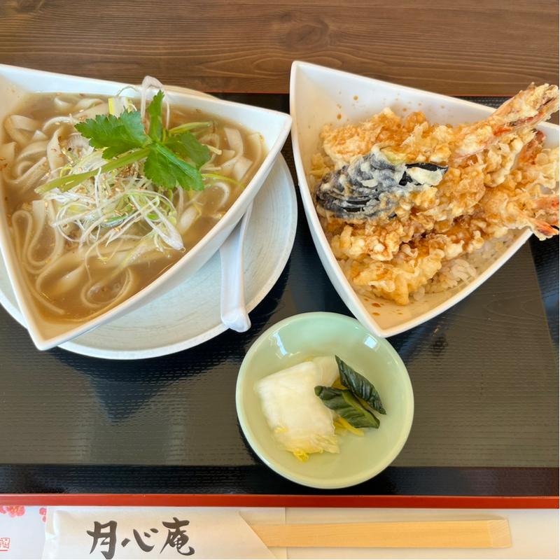 ミニきしめんとミニ海老天丼(月心庵)