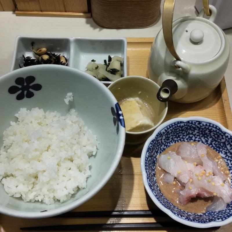 鯛だし茶漬け(だし茶漬け えん ウィング新橋店)