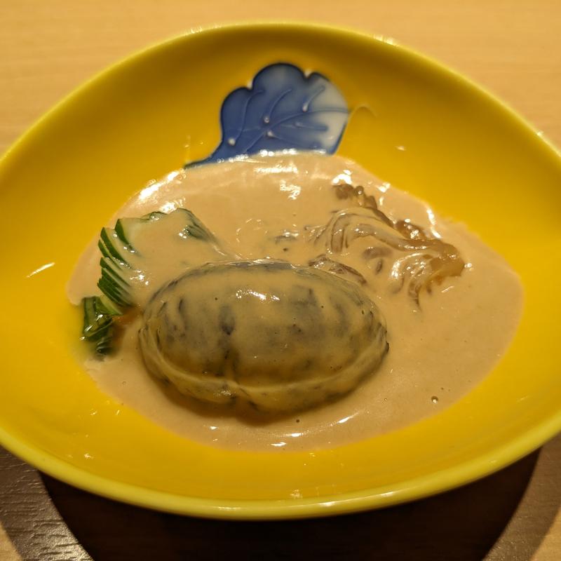 くらげ、蛇腹胡瓜、どんこ椎茸の胡麻酢かけ(みこころや )
