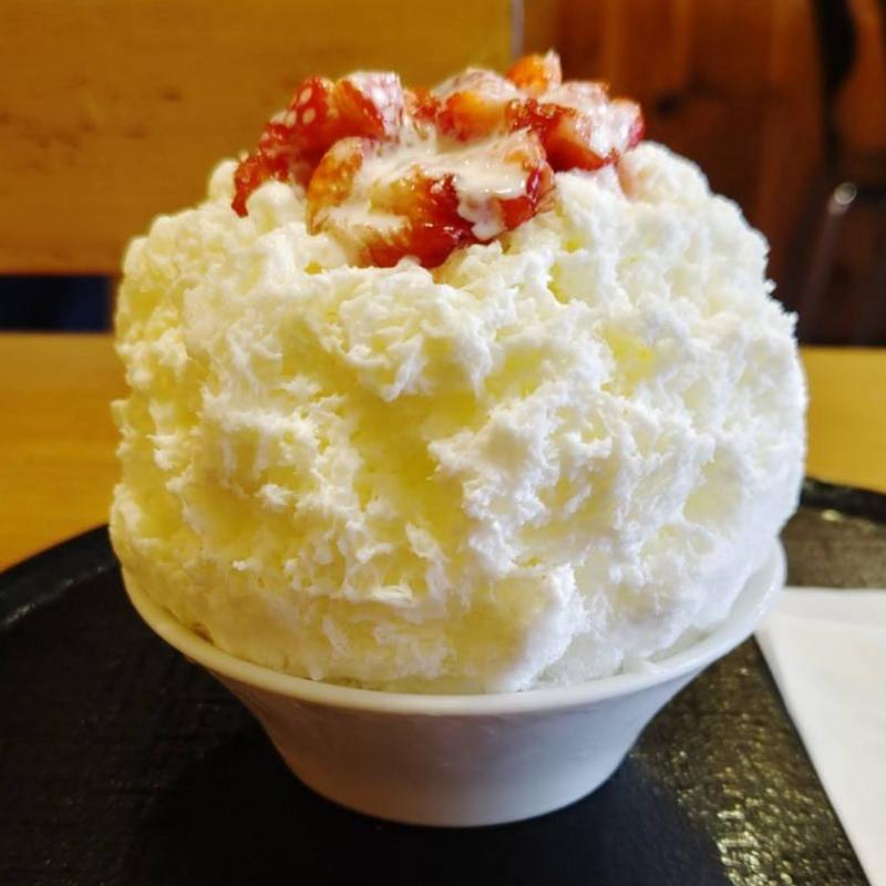 チーズミルク生イチゴ(茶屋赤鰐 )