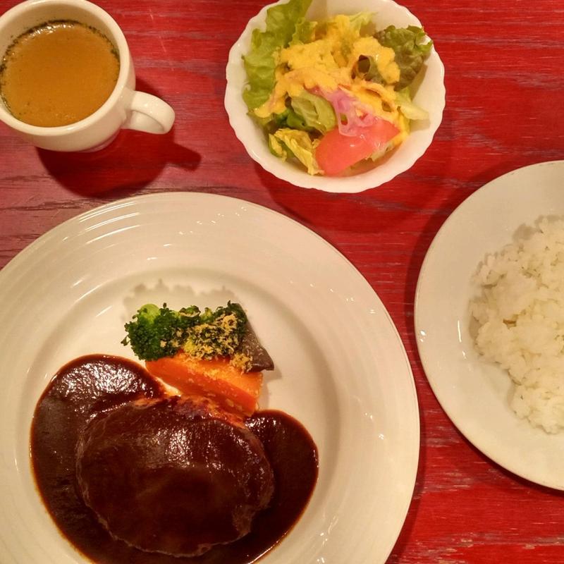 ハンバーグ(デミグラス)(カランドリエ )