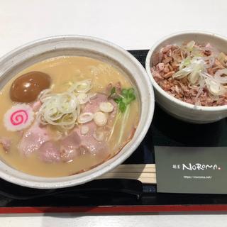 特選鶏そば(麺屋 NOROMA 西宮ガーデンズ店)