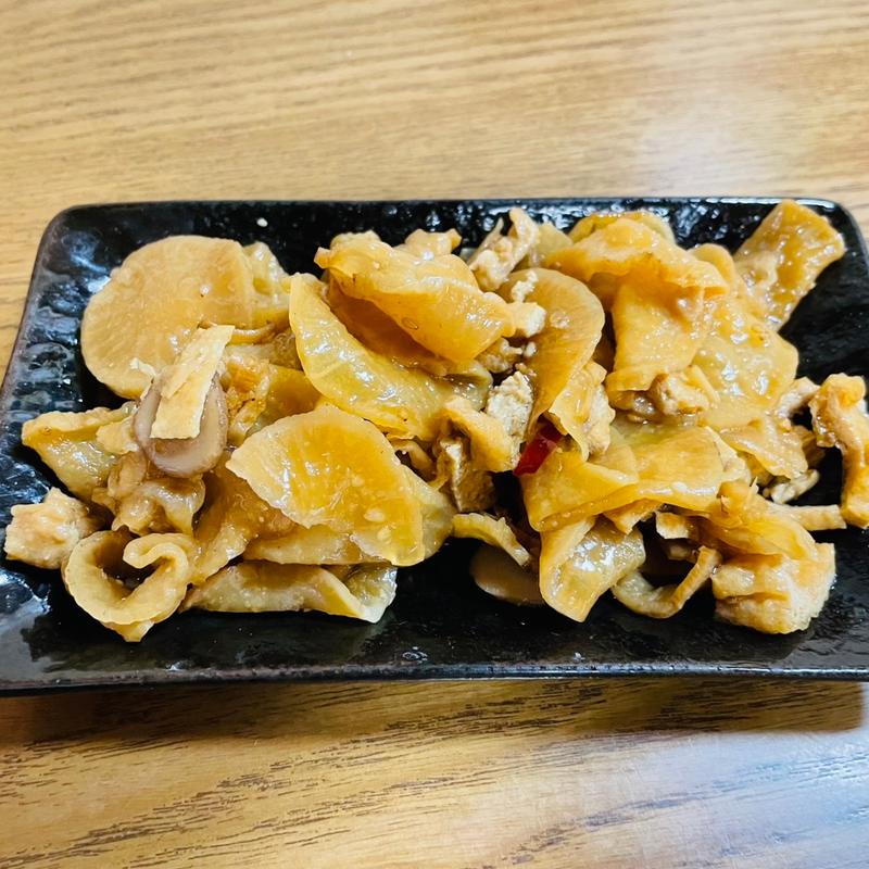 たくわんの油炒め(串焼き 与兵)