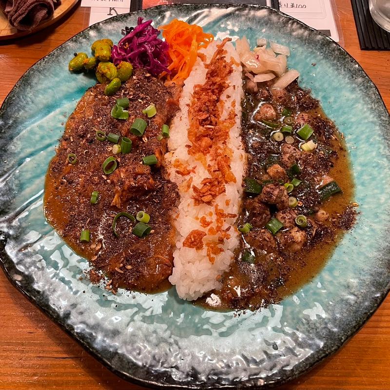 (curry hut & petit bistro BAKE)