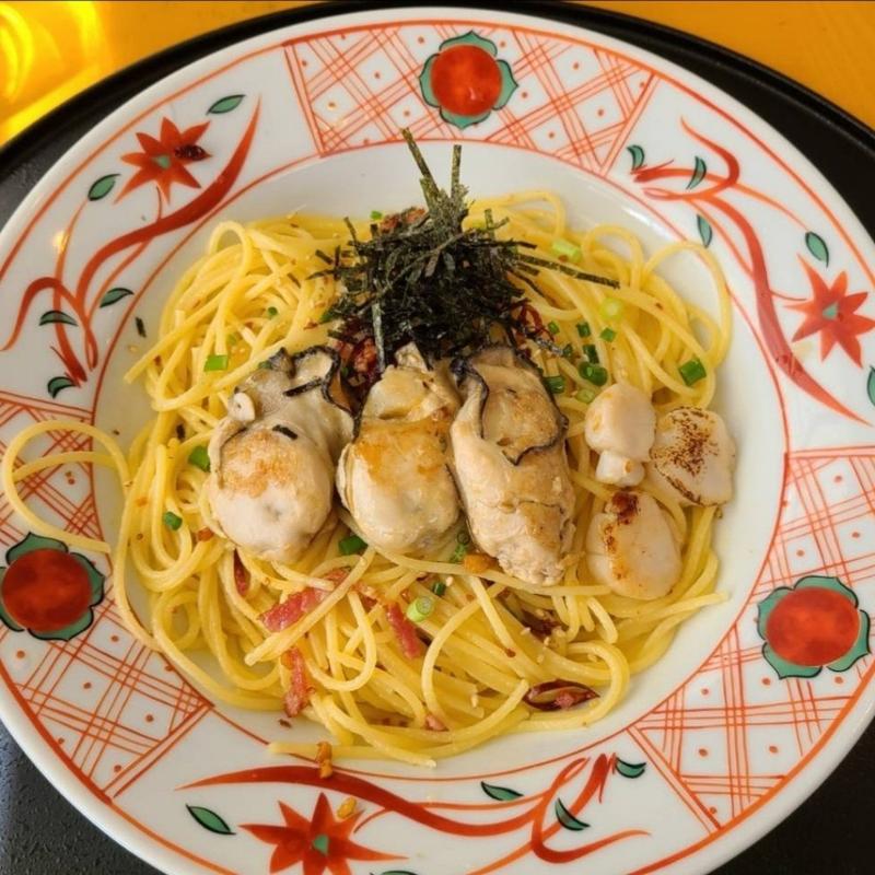 広島産牡蠣と帆立のペペロンチーノ(洋麺屋五右衛門 港北店)