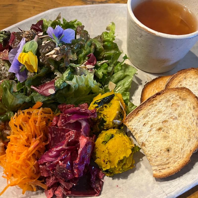 季節野菜のサラダ＆デリプレート(44APARTMENT ダブルフォーアパートメント 町田)