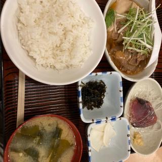 牛肉豆腐定食(日本料理居酒屋かぶき 神田駅北口店)