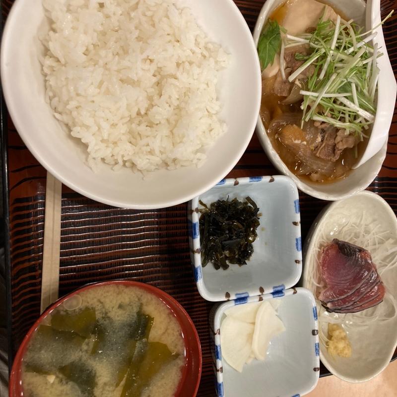 牛肉豆腐定食(日本料理居酒屋かぶき 神田駅北口店)