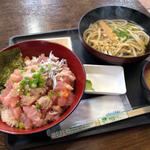 漁師丼(大ばんぶる舞 本部店)