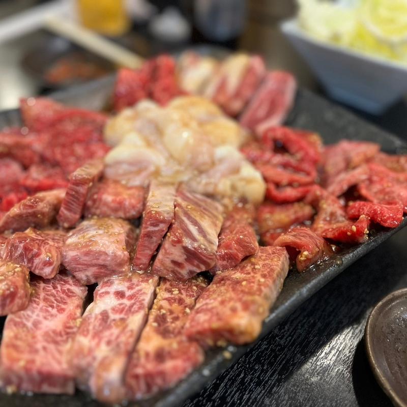 コース料理の盛り合わせ(富久重ホルモン)