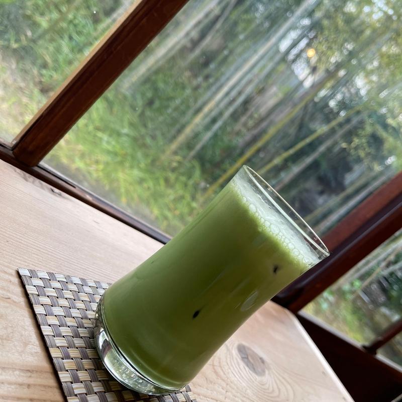 抹茶オレ(アイス)(みやけ 旧鴻池邸表屋)