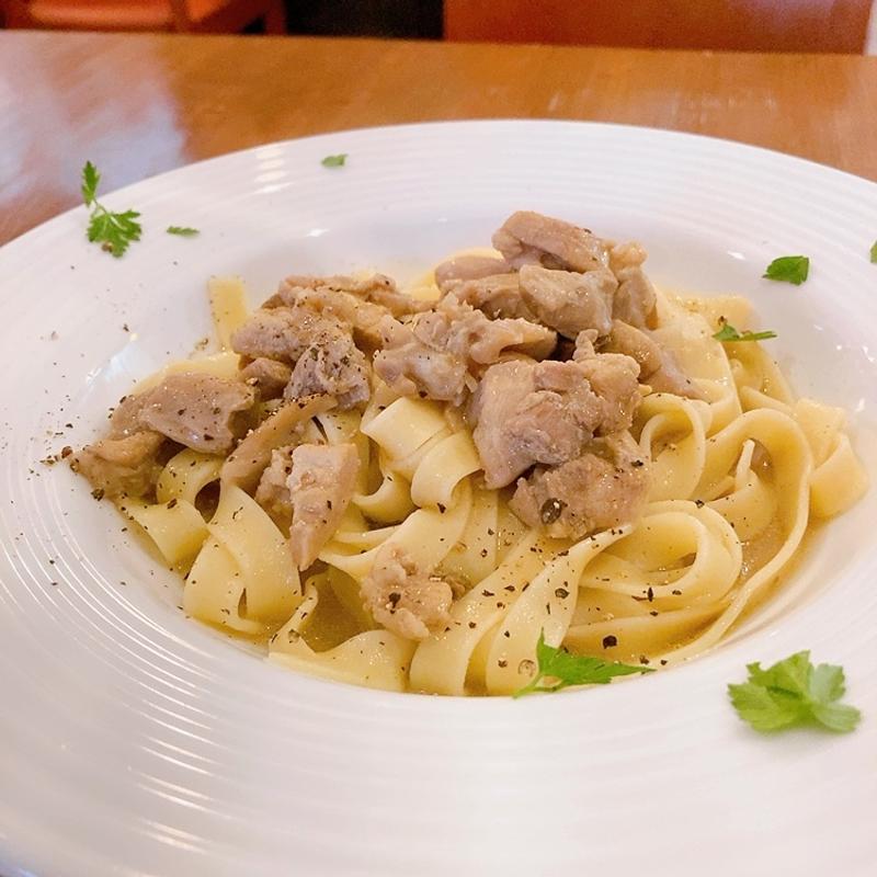 DUOZO名物白いミートソース(ドゥオーゾ)