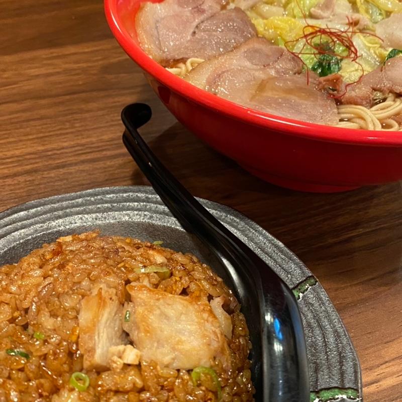 ブラック炒飯(天力亭)