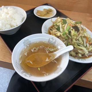 肉野菜炒め定食(龍門飯店)