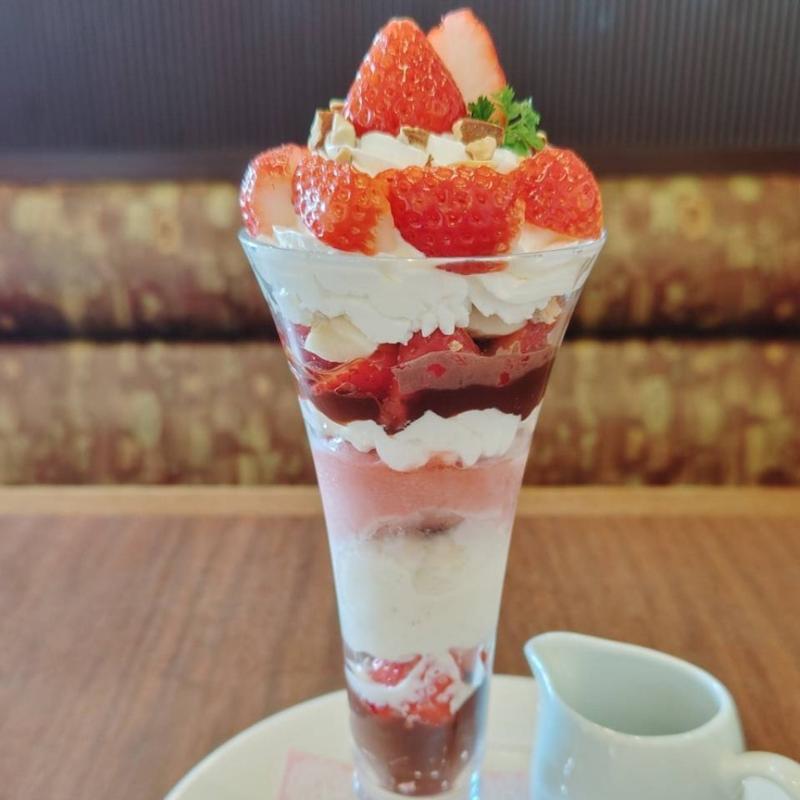 ストロベリー＆ホットファッジ(ロイヤルホスト 御器所店 （Royal Host）)