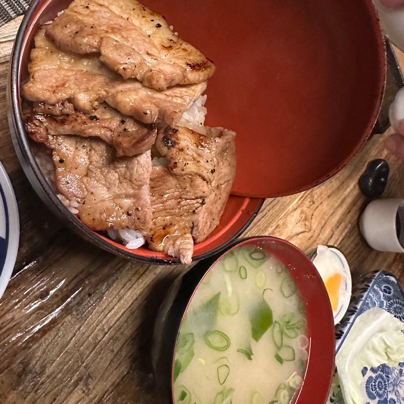 豚丼(1/8ピース)