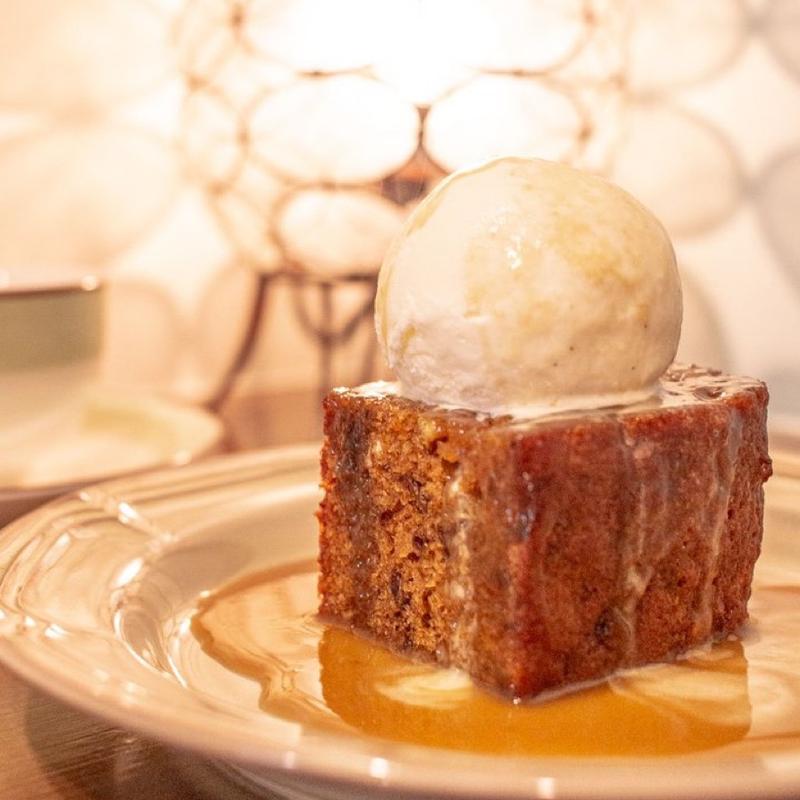 スティッキートフィープティング(れんげ喫茶店)