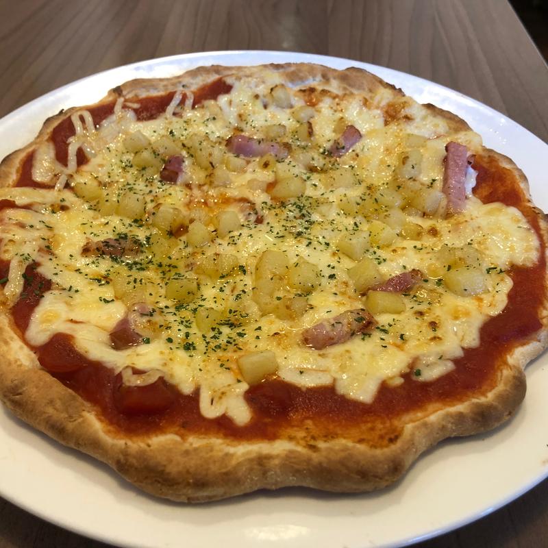 ベーコンとポテトのピザ(グラッチェガーデンズ 練馬土支田店)