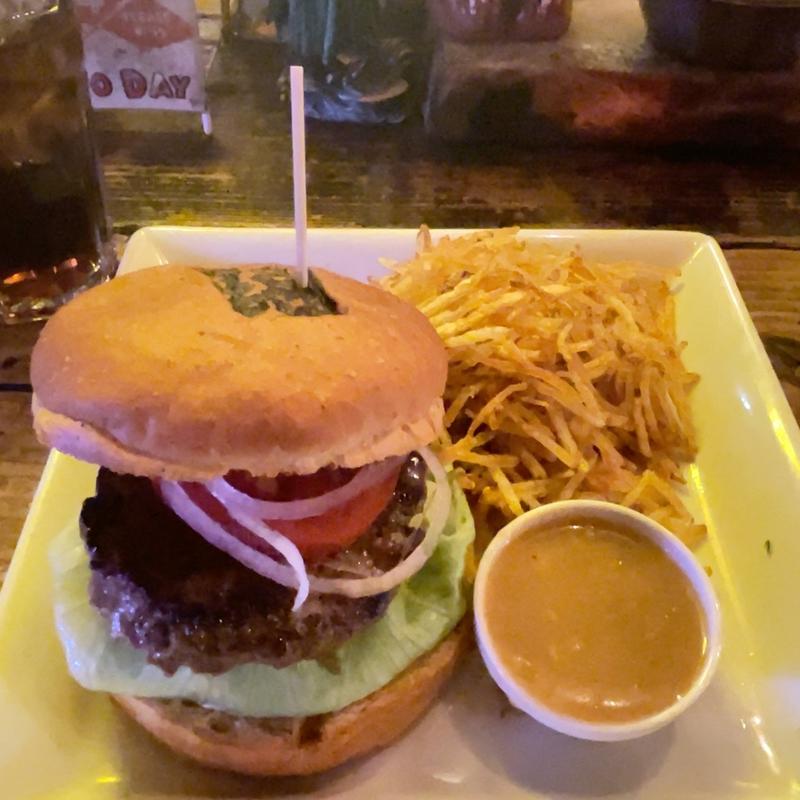 ハンバーガー(STOVES ストーブス)