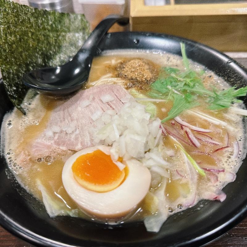 濃厚煮干しそば(煮干しラーメン 必 HITSU)