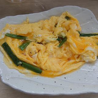 ニラと卵のふっくら炒め(おみっちゃん 大井町店 )