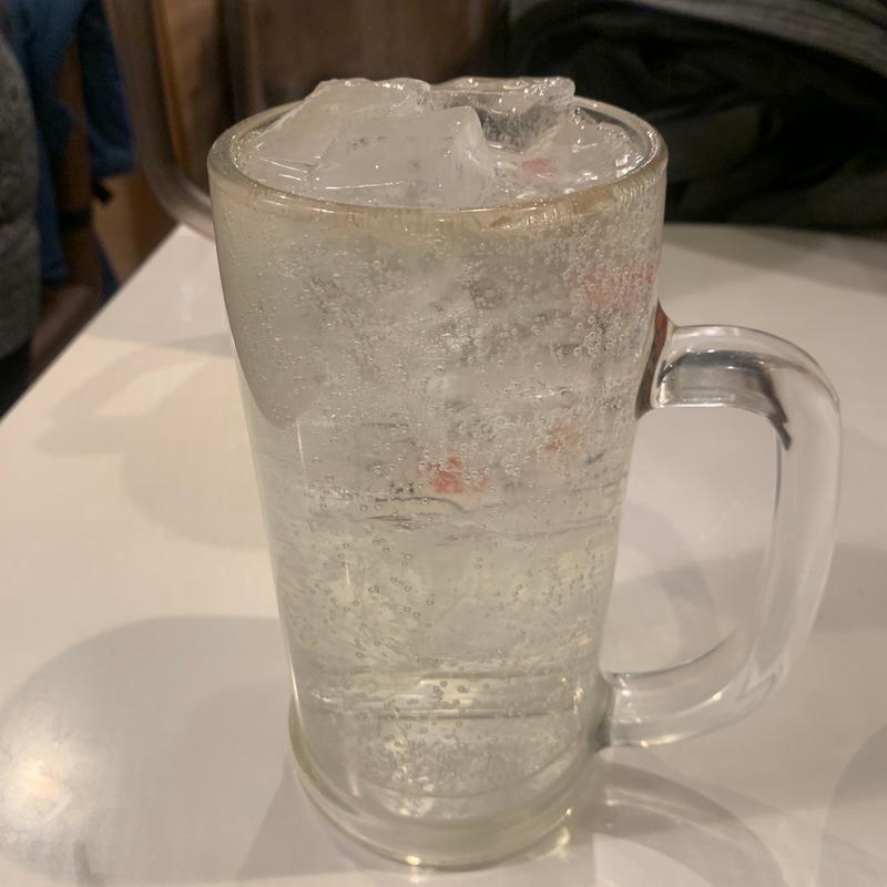 メガこだわり酒場のレモンサワー(中華食堂一番館 西武新宿駅前店)