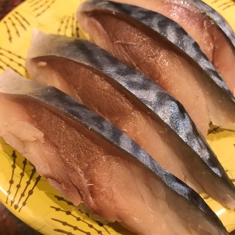 しめ鯖(回転寿司 根室花まる キラリス函館店)