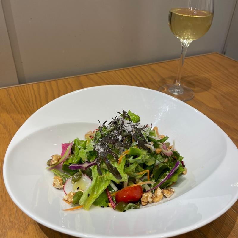 18種類の食材を使ったスペシャルサラダ(キハチ カフェ 日比谷シャンテ)