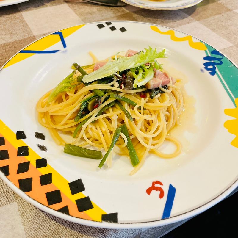 ランチセット（きのこと山菜の醤油パスタ）サラダ、1/4ピザ付き(ラ・パスタ陶 和光店)
