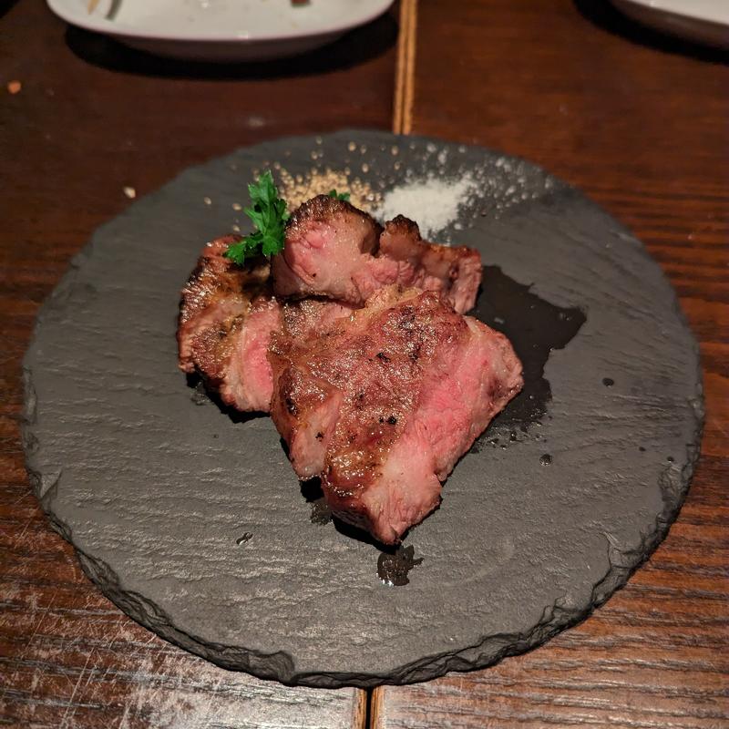 イベリコ豚・肩ロースの炭火焼(Meson del Puerto【メソンデルプエルト】)