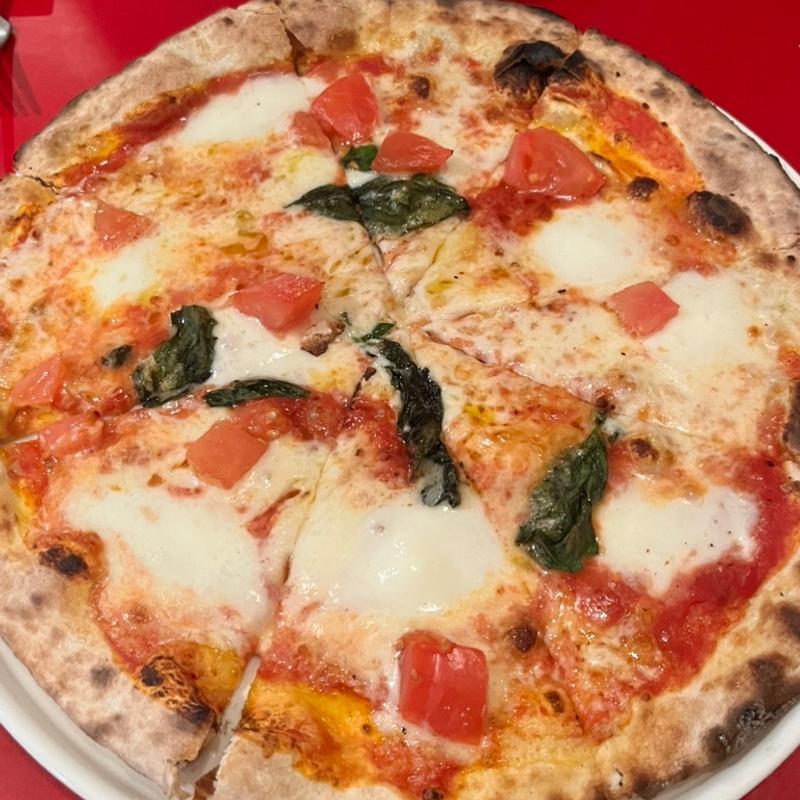 水牛モッツァレラのマルゲリータ(オリゾンテ)