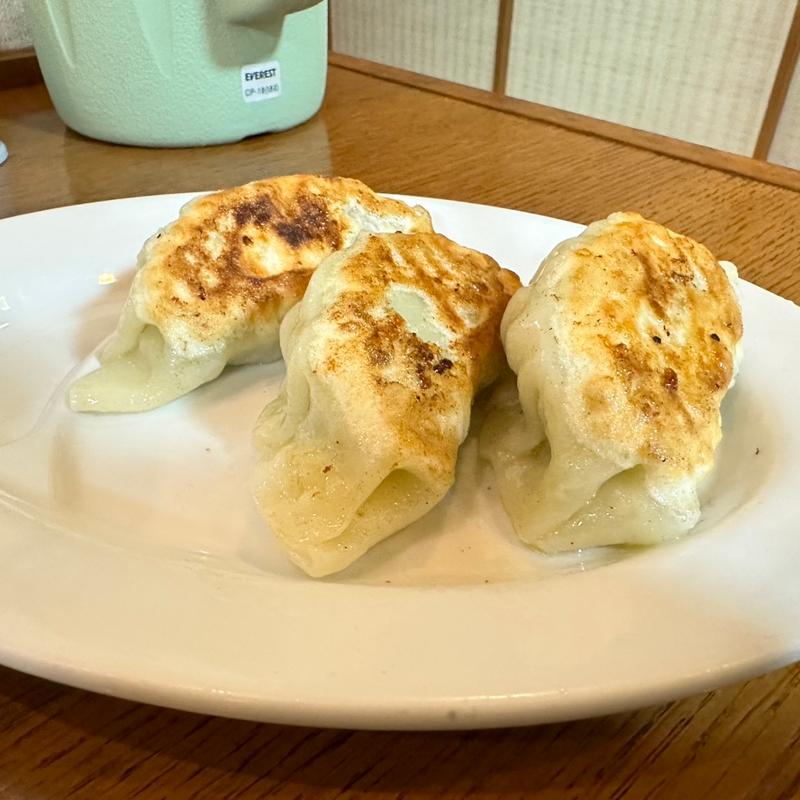 餃子3個(自家製手もみ麺ラーメン赤松)