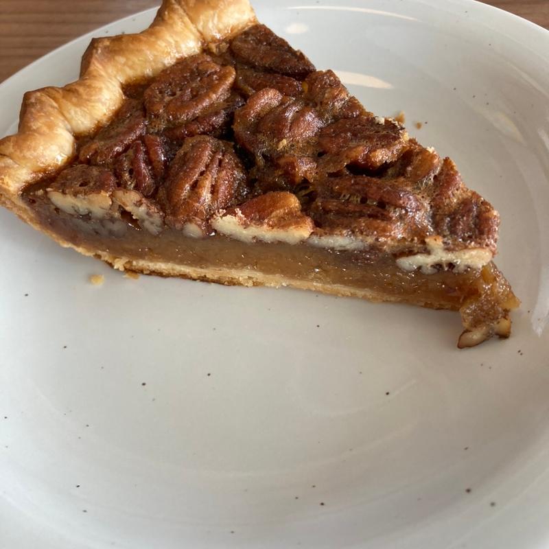 ピーカンパイ(Lucy's Bakery & Kitchen)