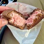 焼きチョコいちごシュー(ビアードパパ イオンモール長久手店)