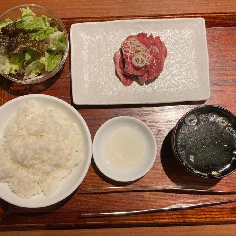 (焼肉ホルモン 山水縁 虎ノ門本店)