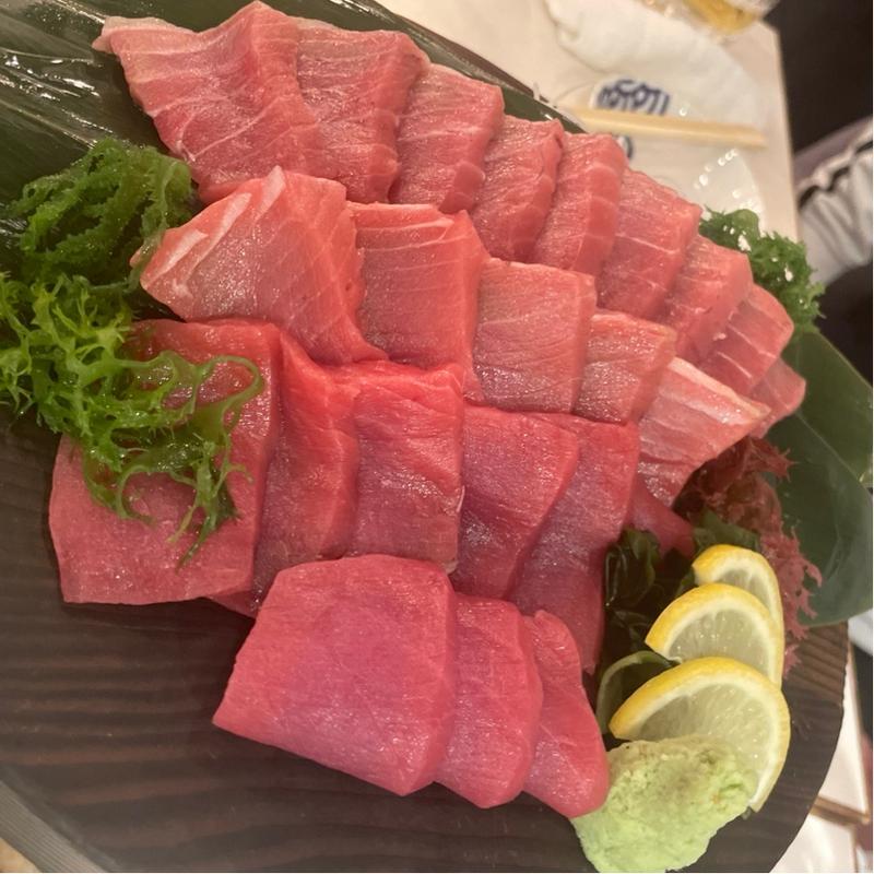 マグロ断面刺(マグロとトリ 代々木ウミドリ【ほぼ新宿のれん街倉庫別館】)