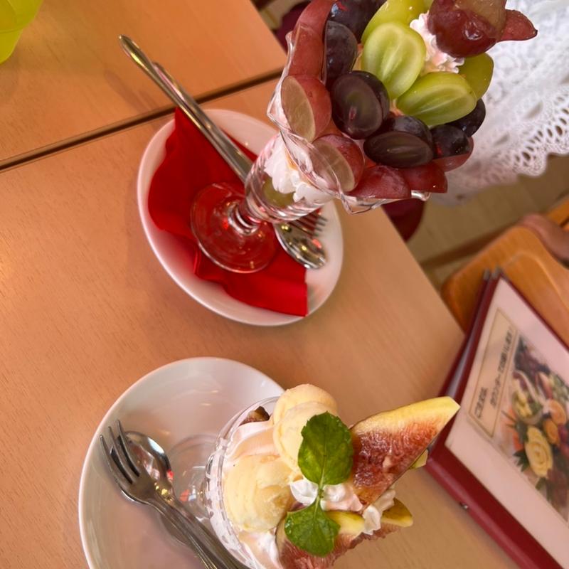 (ﾊﾟﾌｪとｸﾚｰﾌﾟのお店 ぶどうの木)