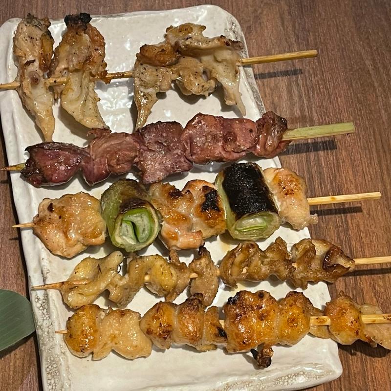 おまかせ！鶏串5本盛り合わせ(炭旬 西明石駅前店 （スミシュン）)