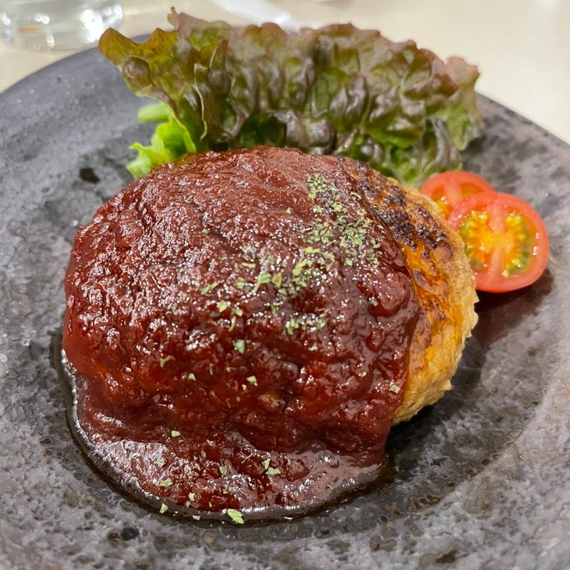 ハンバーグ(イタリアン酒場 まるべろ)